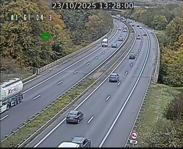 Traffic live webcam Luxembourg Itzig - A1 direction Sandweiler - BK 4.3