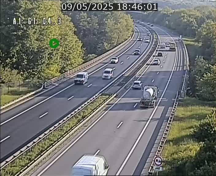Traffic live webcam Luxembourg Itzig - A1 direction Sandweiler - BK 4.3