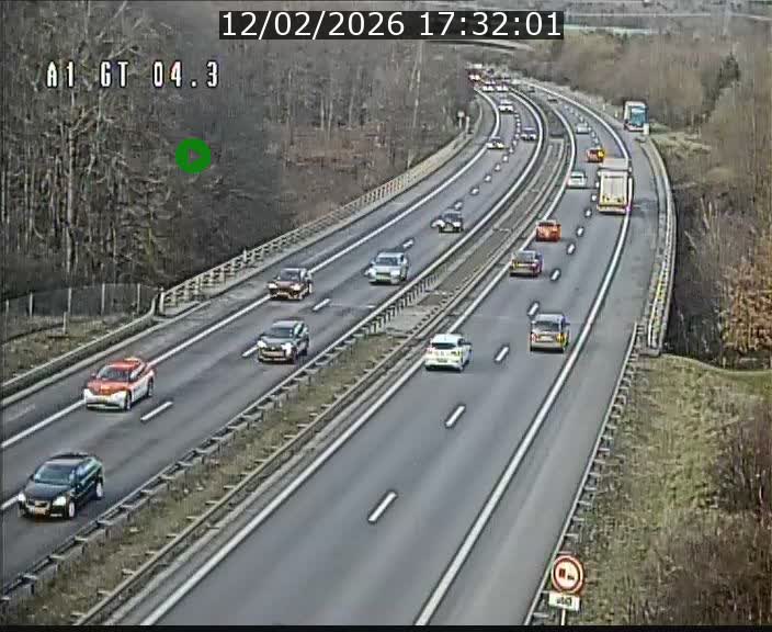 <h2>Traffic live webcam Luxembourg Itzig - A1 direction Sandweiler - BK 4.3</h2>