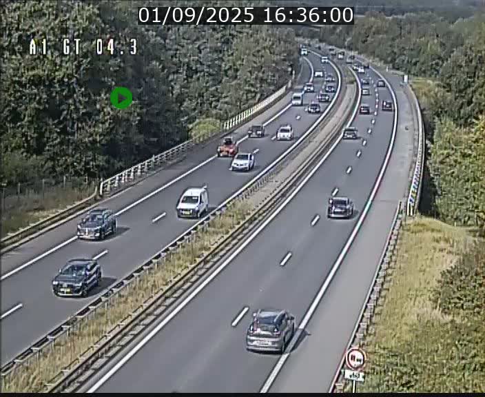 <h2>Traffic live webcam Luxembourg Itzig - A1 direction Sandweiler - BK 4.3</h2>