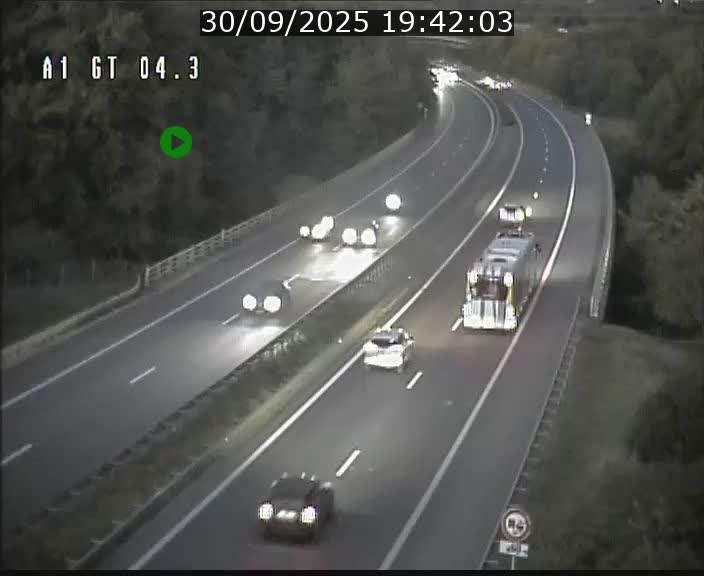 <h2>Traffic live webcam Luxembourg Itzig - A1 direction Sandweiler - BK 4.3</h2>