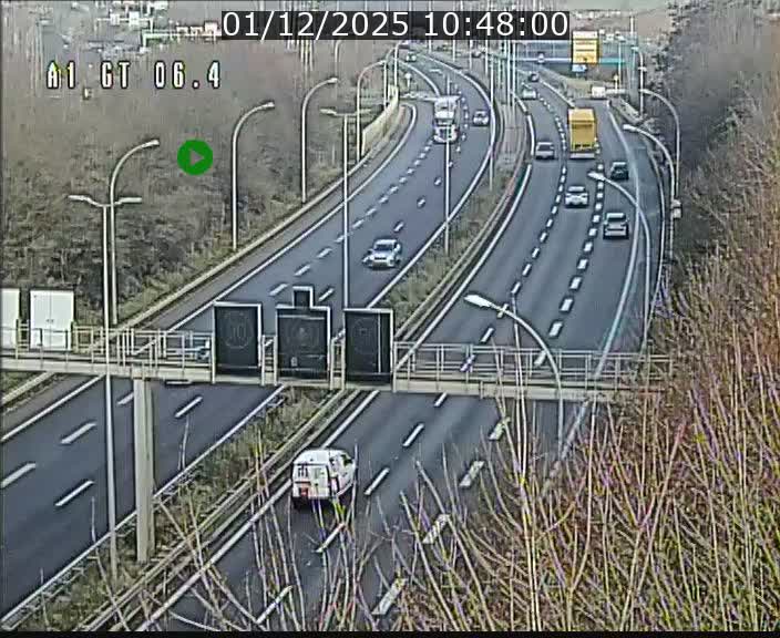 <h2>Traffic live webcam Luxembourg Hamm - A1 direction Sandweiler - BK 6.4</h2>