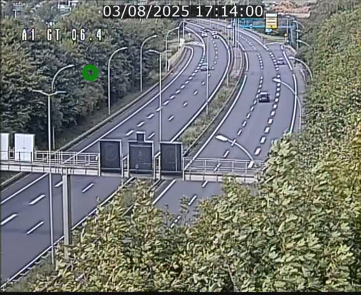 <h2>Traffic live webcam Luxembourg Hamm - A1 direction Sandweiler - BK 6.4</h2>