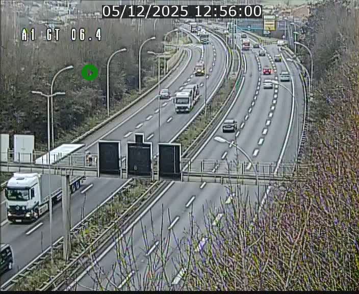 <h2>Traffic live webcam Luxembourg Hamm - A1 direction Sandweiler - BK 6.4</h2>