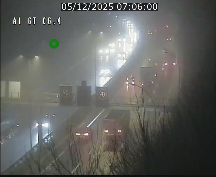 <h2>Traffic live webcam Luxembourg Hamm - A1 direction Sandweiler - BK 6.4</h2>