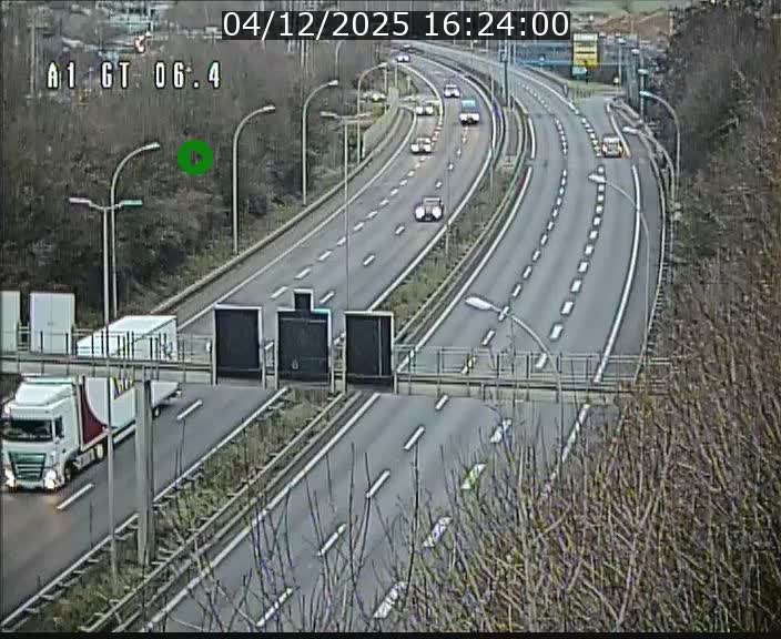 <h2>Traffic live webcam Luxembourg Hamm - A1 direction Sandweiler - BK 6.4</h2>