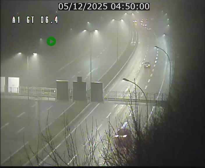 <h2>Traffic live webcam Luxembourg Hamm - A1 direction Sandweiler - BK 6.4</h2>