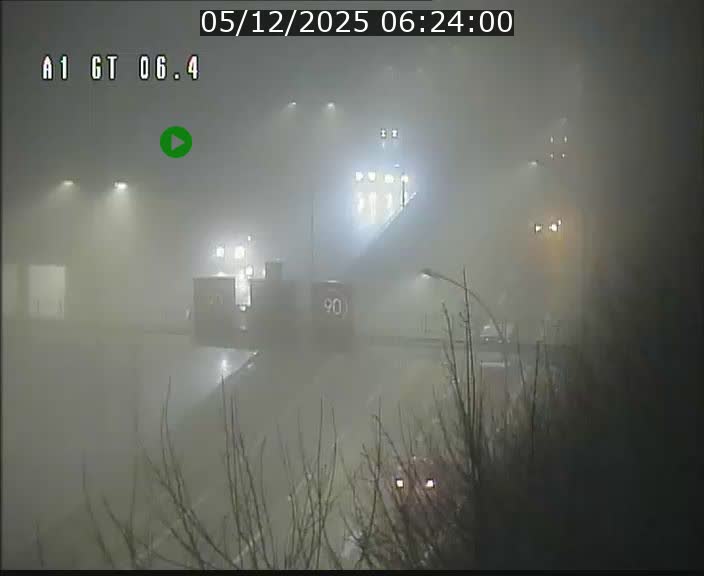 <h2>Traffic live webcam Luxembourg Hamm - A1 direction Sandweiler - BK 6.4</h2>