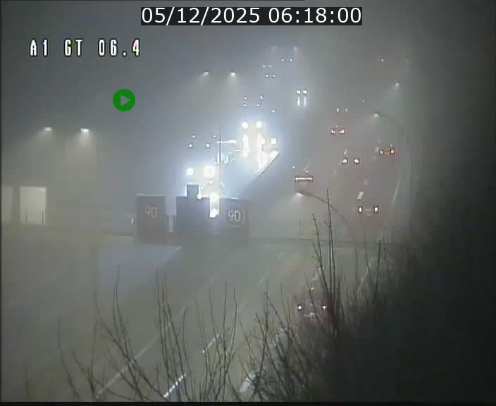 <h2>Traffic live webcam Luxembourg Hamm - A1 direction Sandweiler - BK 6.4</h2>