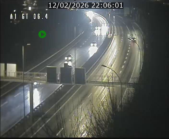 <h2>Traffic live webcam Luxembourg Hamm - A1 direction Sandweiler - BK 6.4</h2>