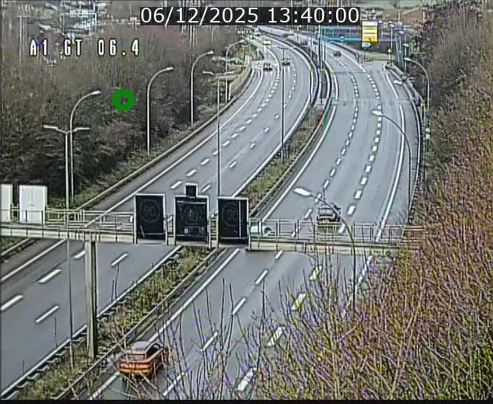 <h2>Traffic live webcam Luxembourg Hamm - A1 direction Sandweiler - BK 6.4</h2>