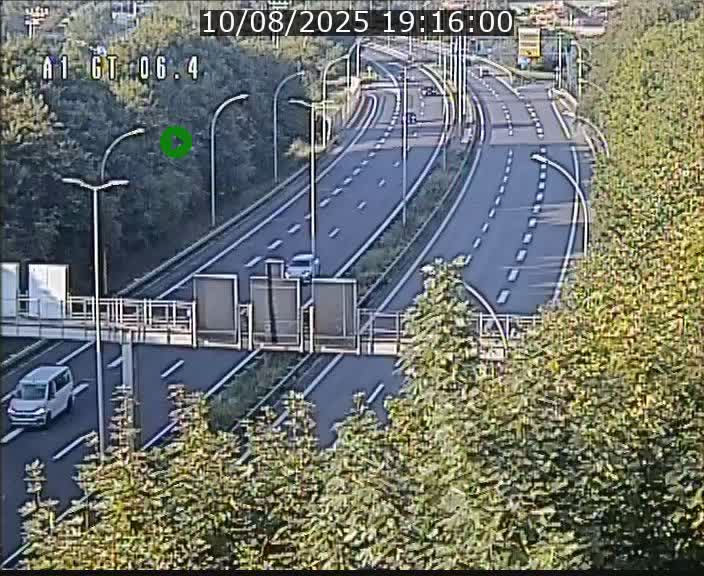 Traffic live webcam Luxembourg Hamm - A1 direction Sandweiler - BK 6.4