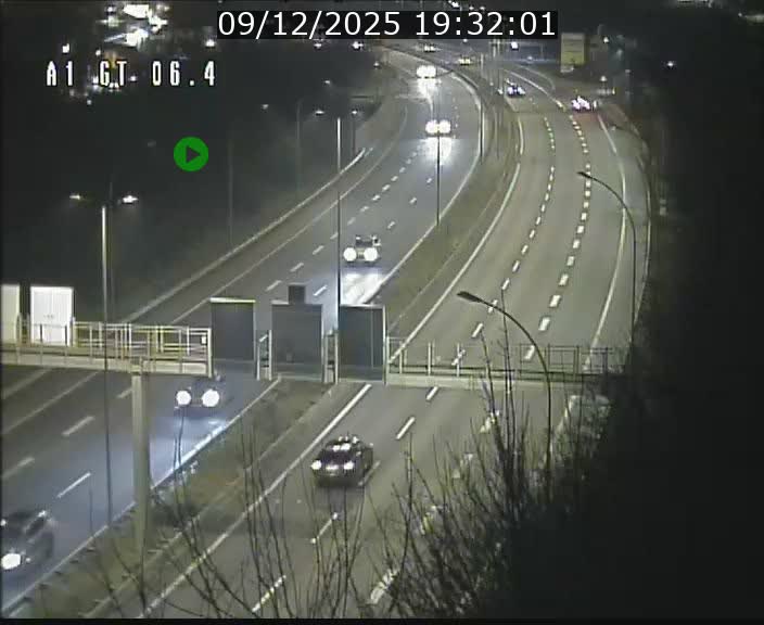 <h2>Traffic live webcam Luxembourg Hamm - A1 direction Sandweiler - BK 6.4</h2>