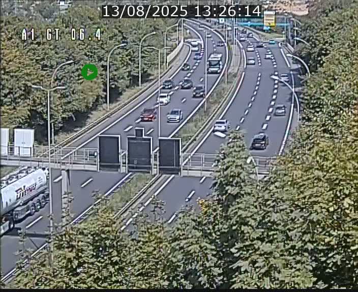 <h2>Traffic live webcam Luxembourg Hamm - A1 direction Sandweiler - BK 6.4</h2>