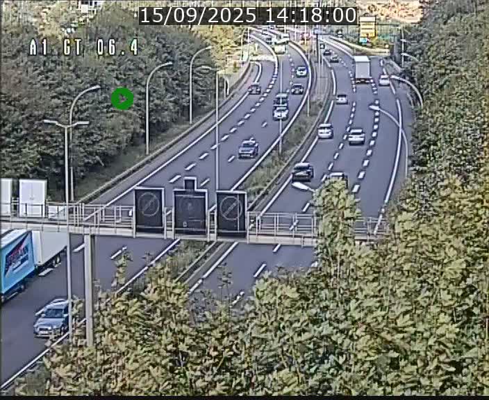 <h2>Traffic live webcam Luxembourg Hamm - A1 direction Sandweiler - BK 6.4</h2>