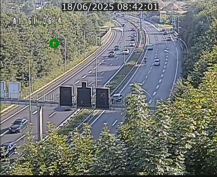 <h2>Traffic live webcam Luxembourg Hamm - A1 direction Sandweiler - BK 6.4</h2>