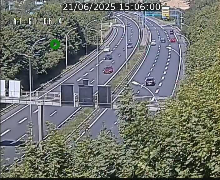 Traffic live webcam Luxembourg Hamm - A1 direction Sandweiler - BK 6.4