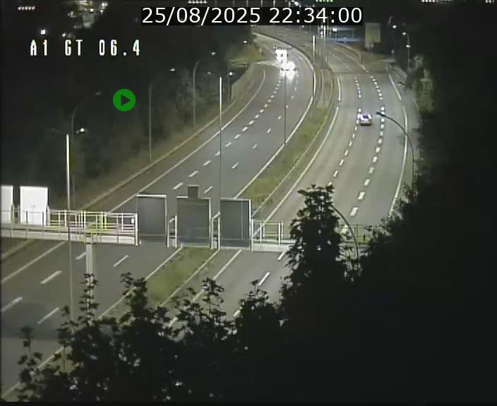 <h2>Traffic live webcam Luxembourg Hamm - A1 direction Sandweiler - BK 6.4</h2>