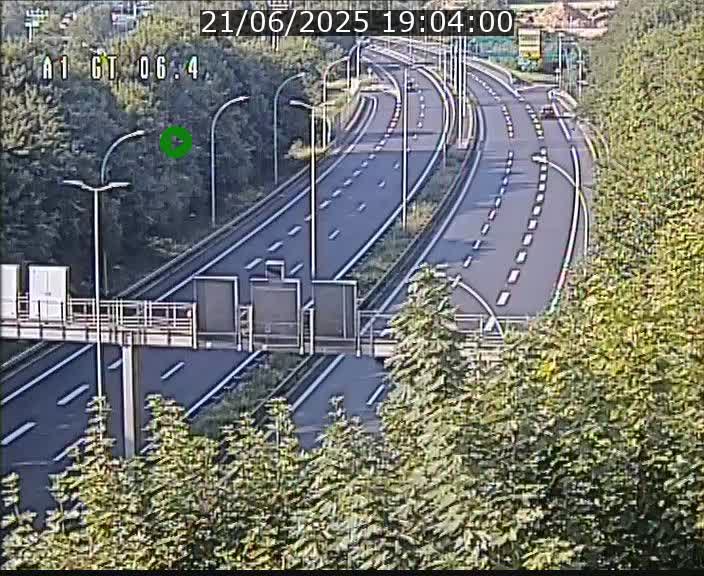 Traffic live webcam Luxembourg Hamm - A1 direction Sandweiler - BK 6.4