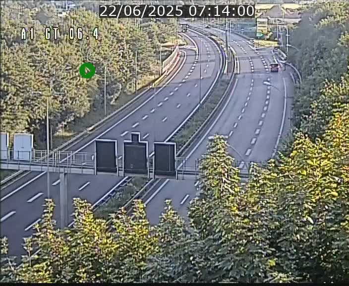 Traffic live webcam Luxembourg Hamm - A1 direction Sandweiler - BK 6.4