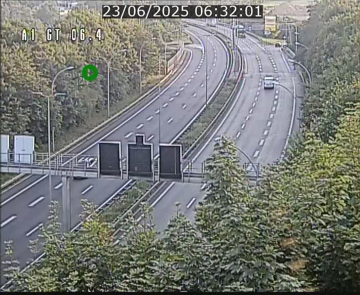 Traffic live webcam Luxembourg Hamm - A1 direction Sandweiler - BK 6.4