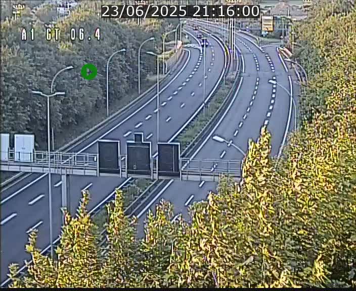 Traffic live webcam Luxembourg Hamm - A1 direction Sandweiler - BK 6.4