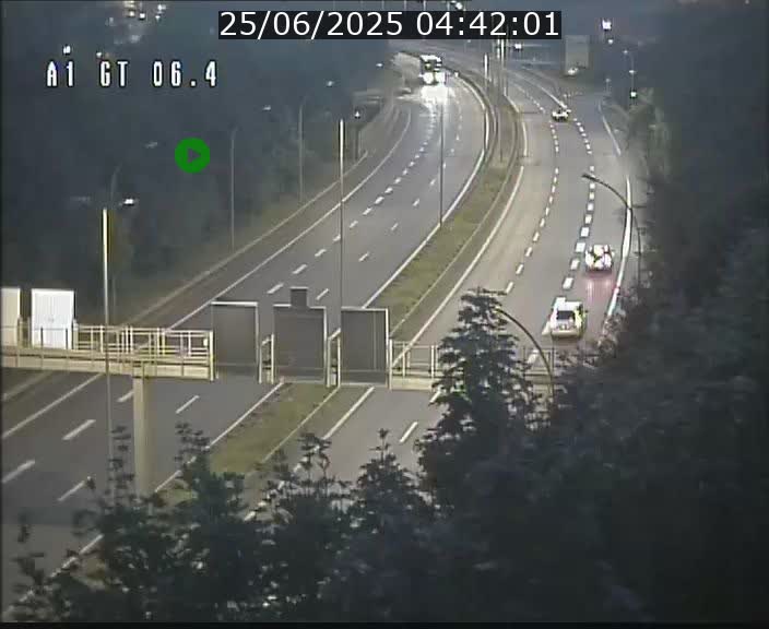 Traffic live webcam Luxembourg Hamm - A1 direction Sandweiler - BK 6.4