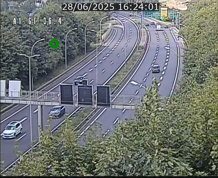 Traffic live webcam Luxembourg Hamm - A1 direction Sandweiler - BK 6.4