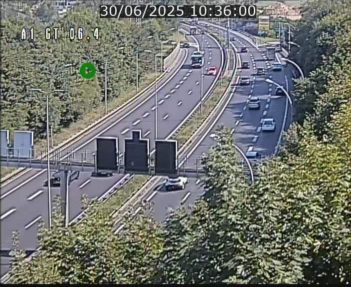 Traffic live webcam Luxembourg Hamm - A1 direction Sandweiler - BK 6.4