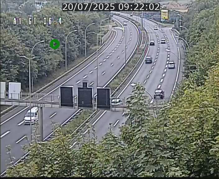 Traffic live webcam Luxembourg Hamm - A1 direction Sandweiler - BK 6.4