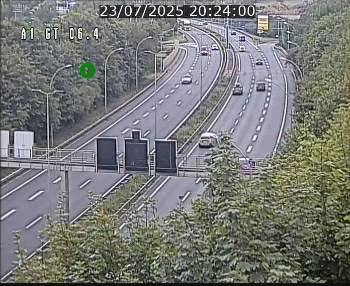 Traffic live webcam Luxembourg Hamm - A1 direction Sandweiler - BK 6.4