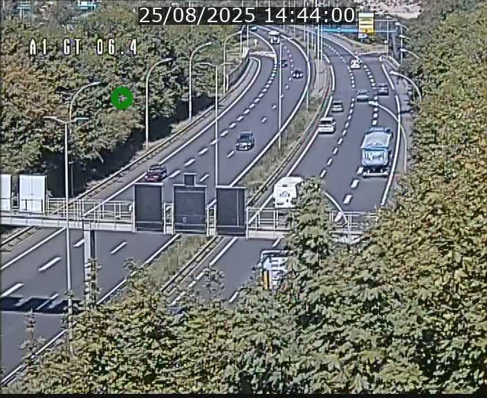Traffic live webcam Luxembourg Hamm - A1 direction Sandweiler - BK 6.4