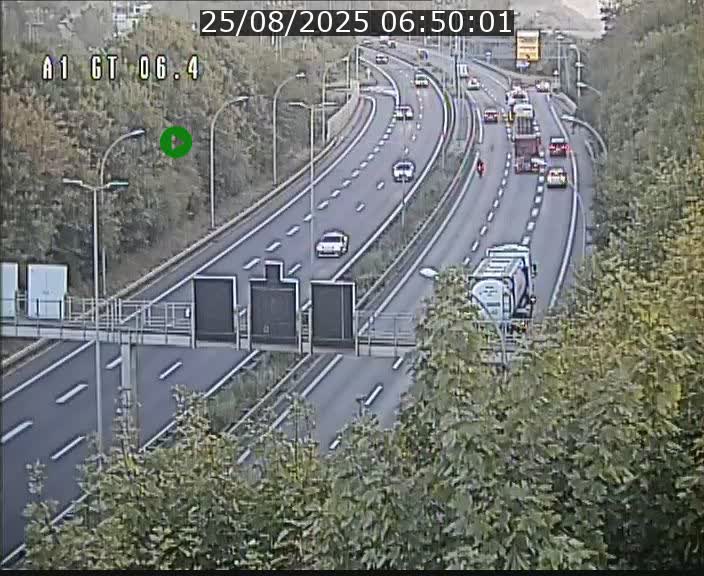 Traffic live webcam Luxembourg Hamm - A1 direction Sandweiler - BK 6.4