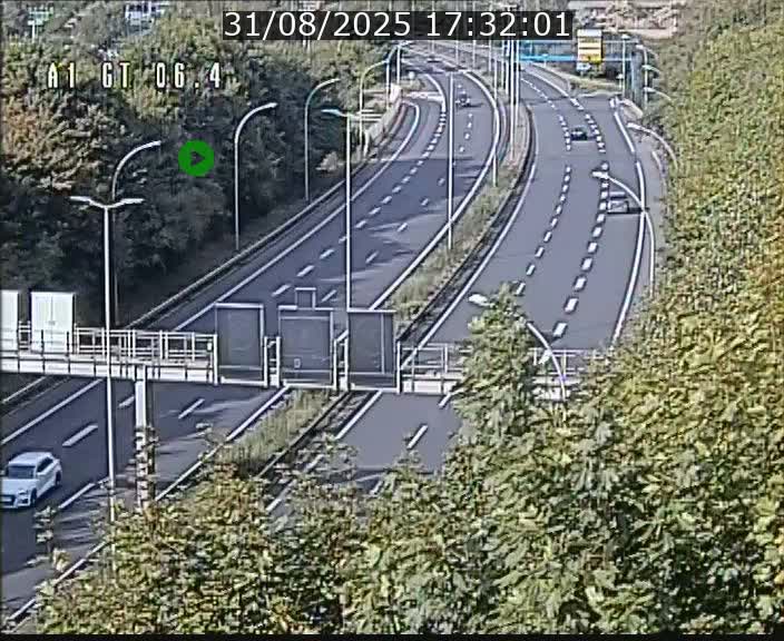 Traffic live webcam Luxembourg Hamm - A1 direction Sandweiler - BK 6.4