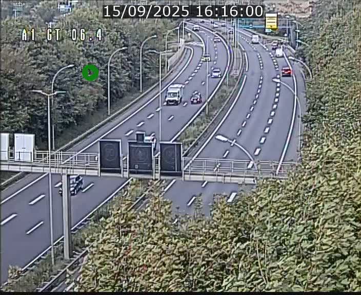 Traffic live webcam Luxembourg Hamm - A1 direction Sandweiler - BK 6.4