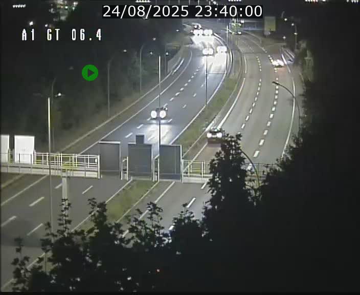 <h2>Traffic live webcam Luxembourg Hamm - A1 direction Sandweiler - BK 6.4</h2>