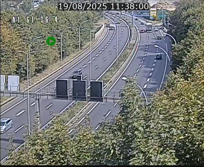 <h2>Traffic live webcam Luxembourg Hamm - A1 direction Sandweiler - BK 6.4</h2>