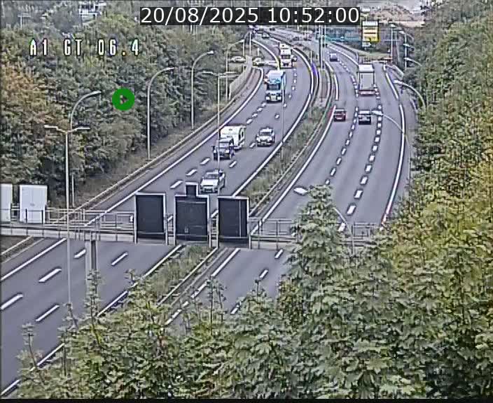 <h2>Traffic live webcam Luxembourg Hamm - A1 direction Sandweiler - BK 6.4</h2>