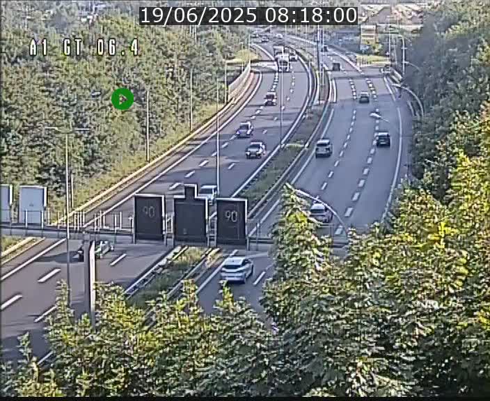 Traffic live webcam Luxembourg Hamm - A1 direction Sandweiler - BK 6.4