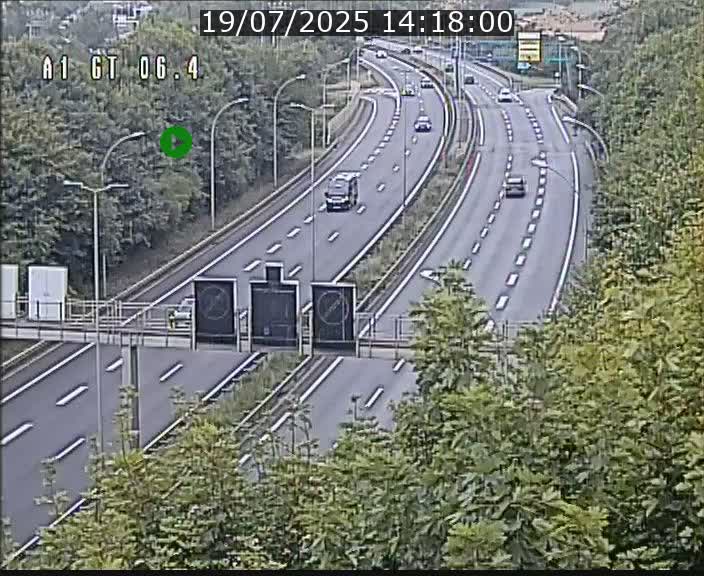 Traffic live webcam Luxembourg Hamm - A1 direction Sandweiler - BK 6.4