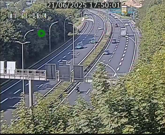 <h2>Traffic live webcam Luxembourg Hamm - A1 direction Sandweiler - BK 6.4</h2>