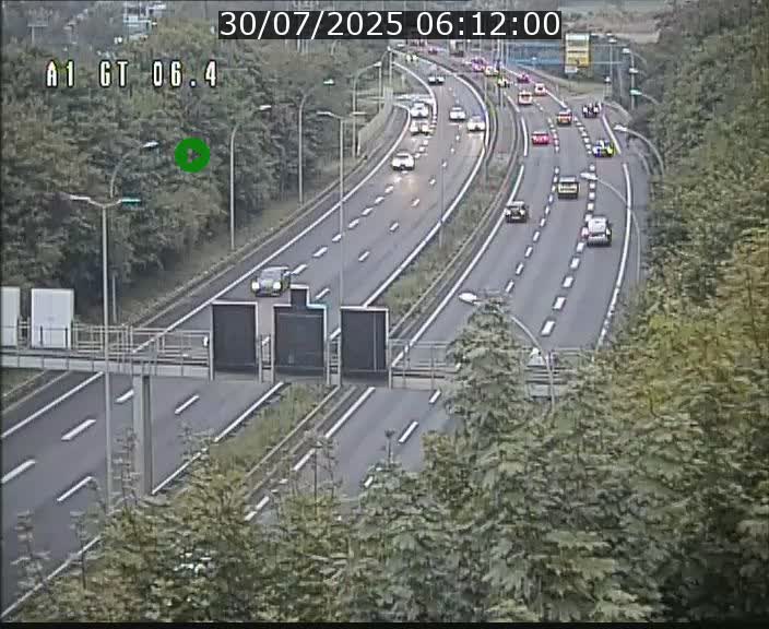 <h2>Traffic live webcam Luxembourg Hamm - A1 direction Sandweiler - BK 6.4</h2>