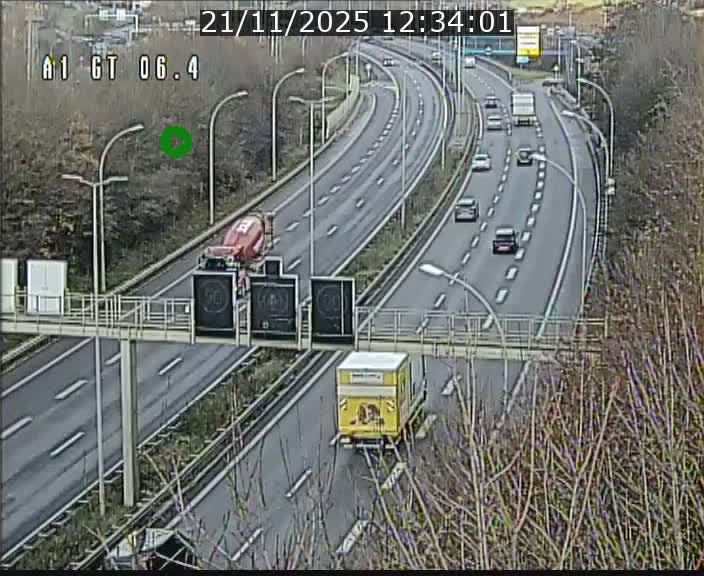 <h2>Traffic live webcam Luxembourg Hamm - A1 direction Sandweiler - BK 6.4</h2>