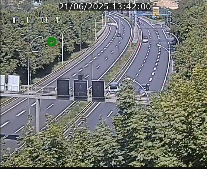<h2>Traffic live webcam Luxembourg Hamm - A1 direction Sandweiler - BK 6.4</h2>