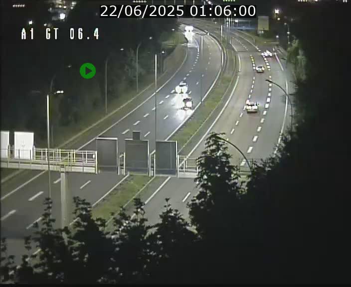 <h2>Traffic live webcam Luxembourg Hamm - A1 direction Sandweiler - BK 6.4</h2>