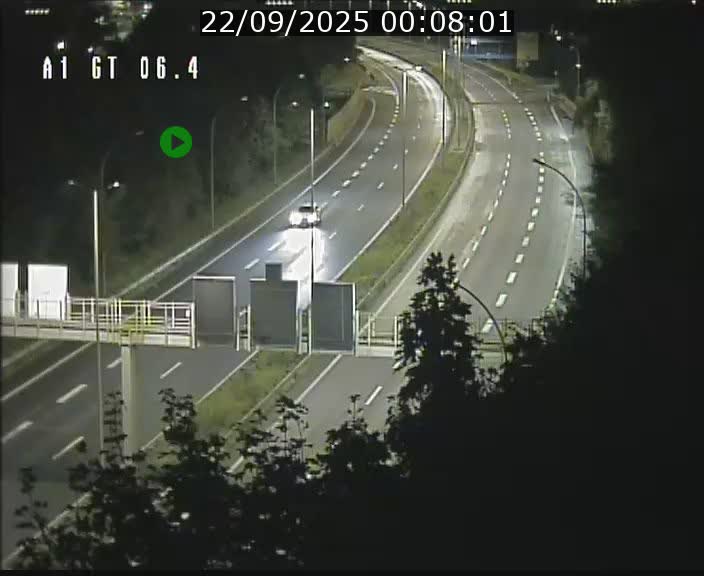 <h2>Traffic live webcam Luxembourg Hamm - A1 direction Sandweiler - BK 6.4</h2>
