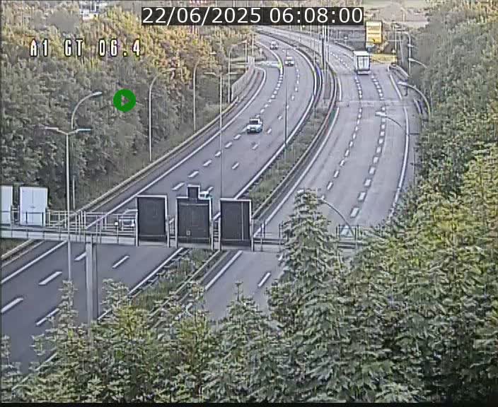 <h2>Traffic live webcam Luxembourg Hamm - A1 direction Sandweiler - BK 6.4</h2>
