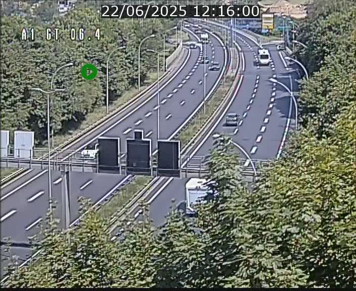 <h2>Traffic live webcam Luxembourg Hamm - A1 direction Sandweiler - BK 6.4</h2>