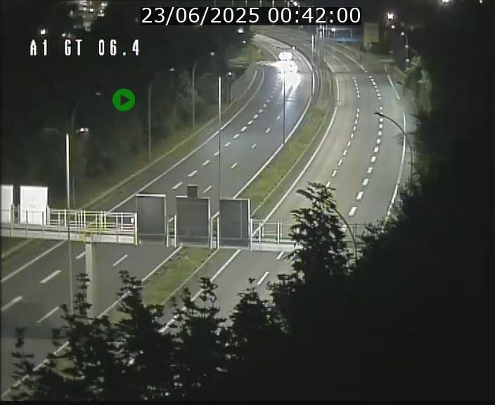 <h2>Traffic live webcam Luxembourg Hamm - A1 direction Sandweiler - BK 6.4</h2>