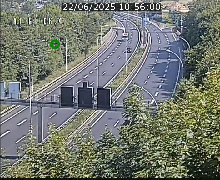 <h2>Traffic live webcam Luxembourg Hamm - A1 direction Sandweiler - BK 6.4</h2>